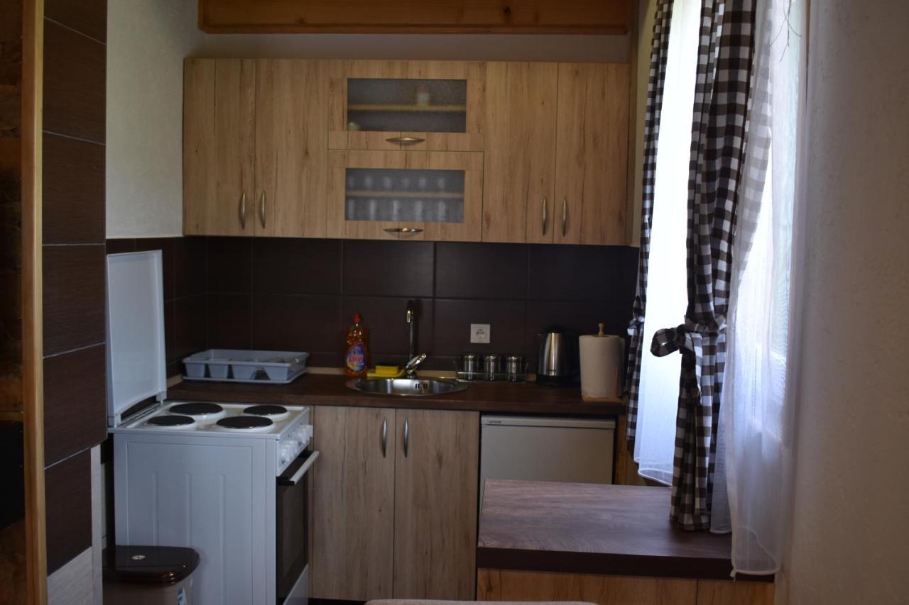 Apartments Avramovic - Bungalow Жабляк Екстер'єр фото